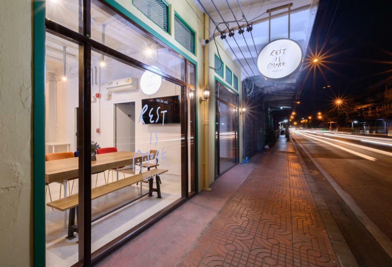 Rest Is More Hostel Bangkok Exterior photo